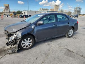 Toyota Corolla BASE 1.8L 4 2011