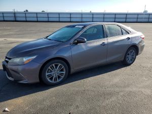 Toyota Camry LE 2.5L 4 2015