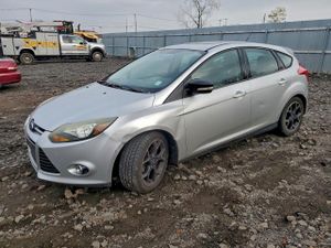 Ford Focus SE 2.0L 4 2013