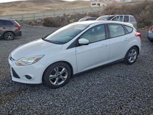 Ford Focus SE 2.0L 4 2014