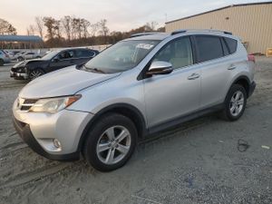 Toyota Rav4 XLE 2.5L 4 2014