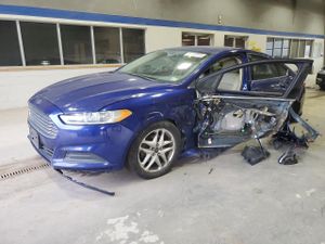 Ford Fusion SE 2.5L 4 2013