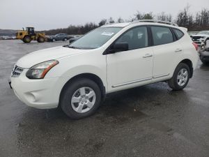 Nissan Rogue S 2.5L 4 2014
