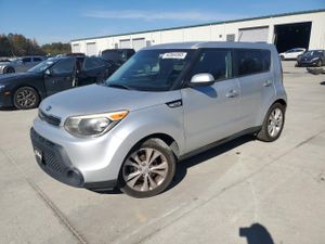 Kia Soul + 2.0L 4 2015