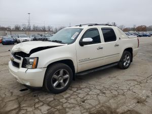 Chevrolet Avalanche LTZ 5.3L 8 2013