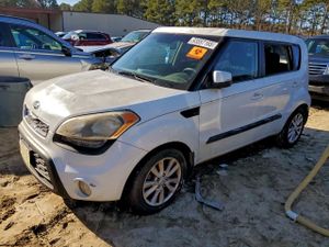 Kia Soul + 2.0L 4 2013