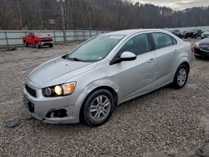 Chevrolet Aveo (Sonic) LT 1.8L 4 2014