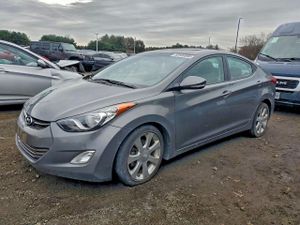 Hyundai Elantra GLS 1.8L 4 2013