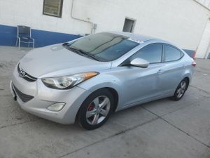 Hyundai Elantra GLS 1.8L 4 2013