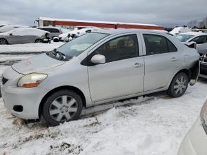Toyota Yaris 1.5L 4 2012