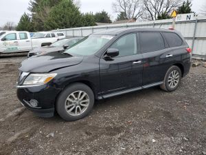 Nissan Pathfinder S 3.5L 6 2013