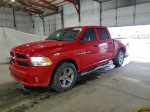 RAM 1500 ST 5.7L 8 2014