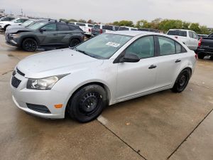 Chevrolet Cruze LS 1.8L 4 2013
