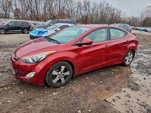 Hyundai Elantra GLS 1.8L 4 2013