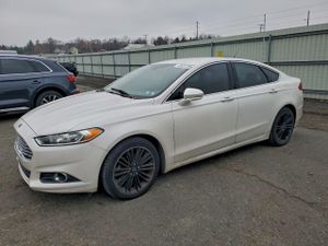 Ford Fusion SE 2.0L 4 2014