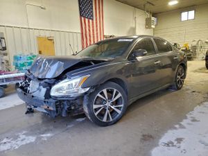 Nissan Maxima S 3.5L 6 2010