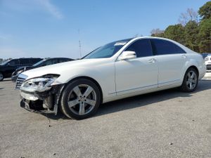 Mercedes-Benz S 550 4MATIC 4.6L 8 2013