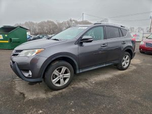 Toyota Rav4 XLE 2.5L 4 2014
