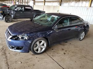 Volkswagen Passat SE 2.5L 5 2013