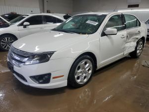 Ford Fusion SE 2.5L 4 2010