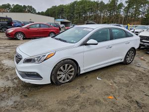 Hyundai Sonata SPORT 2.4L 4 2015