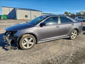 Toyota Camry L 2.5L 4 2013