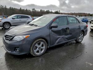 Toyota Corolla BASE 1.8L 4 2013