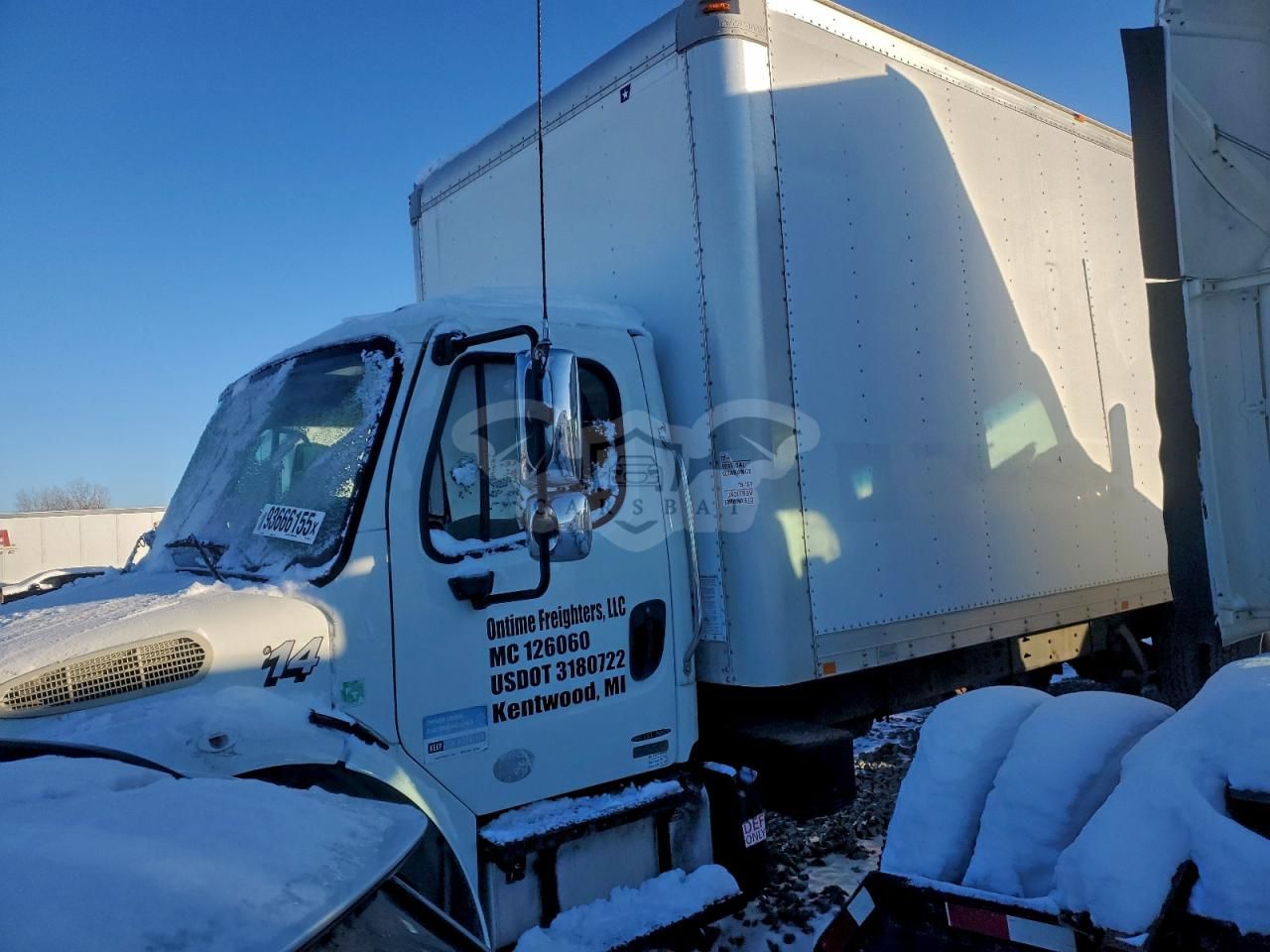 Freightliner Business Class M2 106 MEDIUM DUTY 6.7L 6 2012