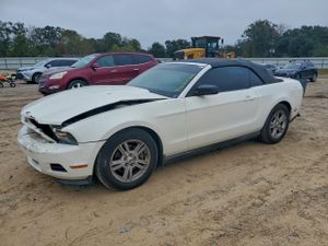 Ford Mustang 3.7L 6 2012