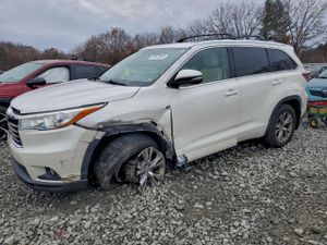 Toyota Highlander XLE 3.5L 6 2015