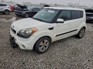 Kia Soul + 2.0L 4 2013