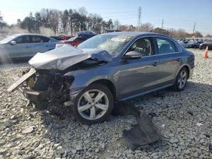 Volkswagen Passat SE 2.5L 5 2012