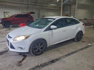 Ford Focus SE 2.0L 4 2014