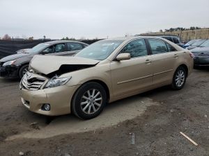 Toyota Camry BASE 2.5L 4 2010
