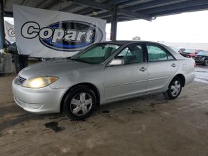 Toyota Camry LE 2.4L 4 2005