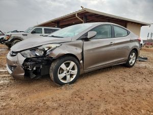 Hyundai Elantra GLS 1.8L 4 2013