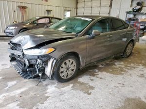Ford Fusion S 2.5L 4 2013