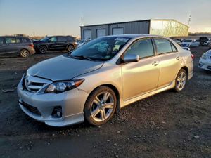 Toyota Corolla BASE 1.8L 4 2013