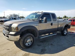 Ford F-350 SRW SUPER DUTY 6.0L 8 2005