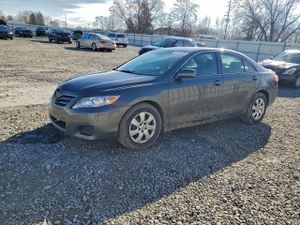 Toyota Camry BASE 2.5L 4 2011