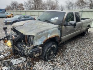 Chevrolet Silverado 1500 K2500 HEAVY DUTY 8.1L 8 2004