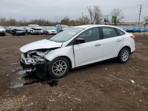 Ford Focus S 2.0L 4 2014