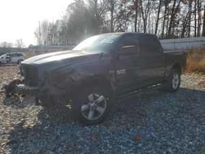 RAM 1500 ST 5.7L 8 2015