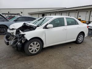 Toyota Corolla BASE 1.8L 4 2010