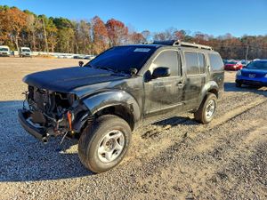 Nissan Pathfinder S 4.0L 6 2010