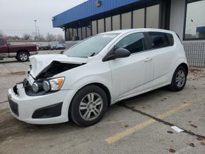 Chevrolet Aveo (Sonic) LT 1.4L 4 2012