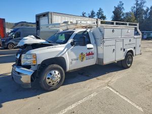 Chevrolet Silverado 1500 C3500 6.6L 8 2012