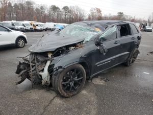 Jeep Grand Cherokee LAREDO 3.6L 6 2014