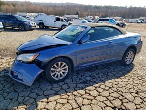 Chrysler 200 TOURING 2.4L 4 2011
