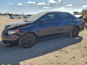 Toyota Corolla BASE 1.8L 4 2013